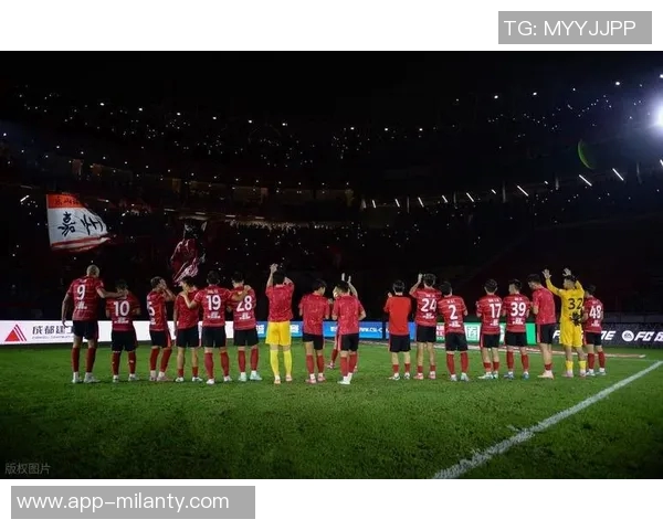 申花亚冠战役吸引30645名观众现场助威成功破三万大关 申花亚冠战役吸引30645名观众现场助威成功破三万大关