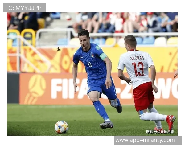 英格兰队今日训练迎来U20小将莱西塞缪尔坎贝尔三位新星加入 英格兰队今日训练迎来U20小将莱西塞缪尔坎贝尔三位新星加入