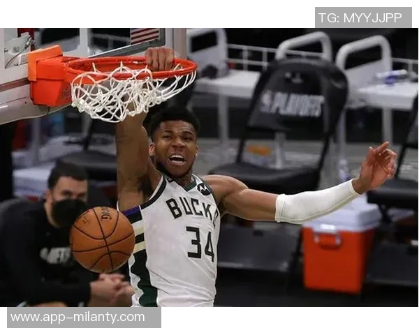 字母哥首节表现出色轻松拿下6分3篮板2助攻展现强大实力