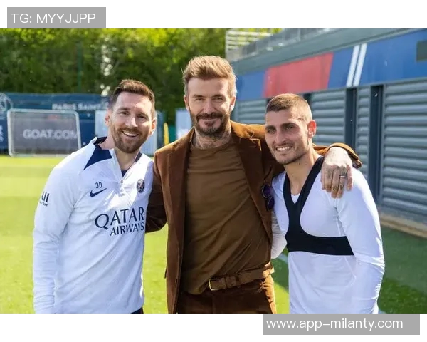 贝克汉姆祝贺梅西夺金靴奖携手开启季后赛新征程 贝克汉姆祝贺梅西夺金靴奖携手开启季后赛新征程