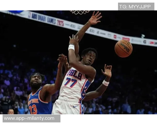 76人新星埃奇库姆表现出色15投6中斩获15分6篮板8助攻3抢断1盖帽 76人新星埃奇库姆表现出色15投6中斩获15分6篮板8助攻3抢断1盖帽